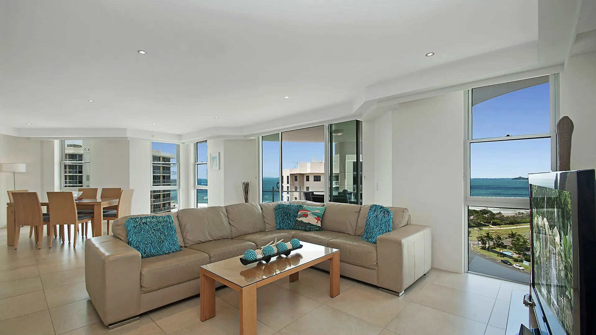 Aqua Vista Resort Maroochydore 4*,  Australia